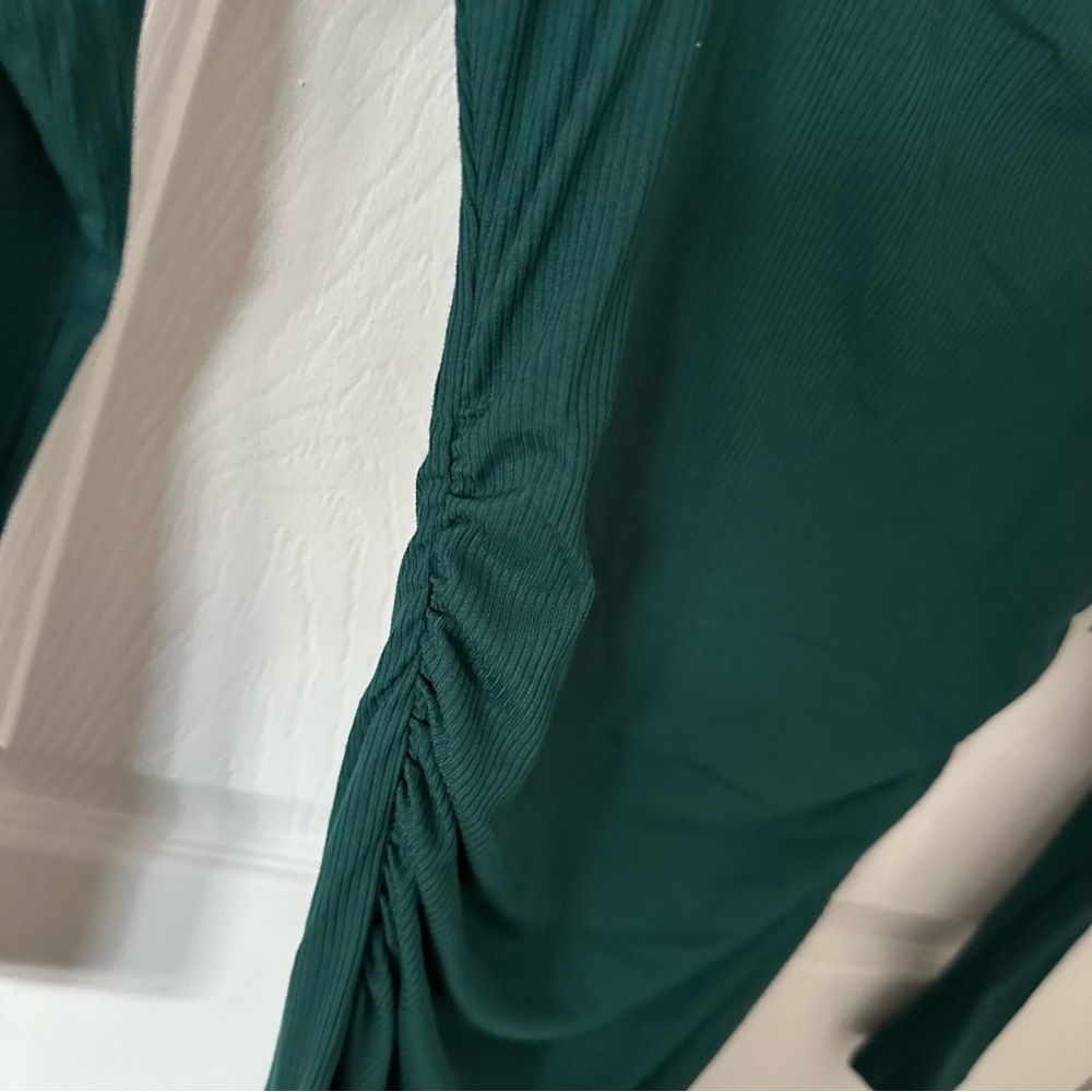 Long Sleeve Green Ribbed Midi Dress - Picture 2 of 6